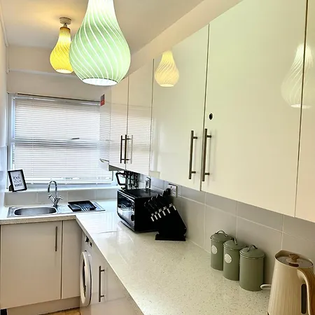 Luxe 4Br Retreat Apartment London Exterior photo