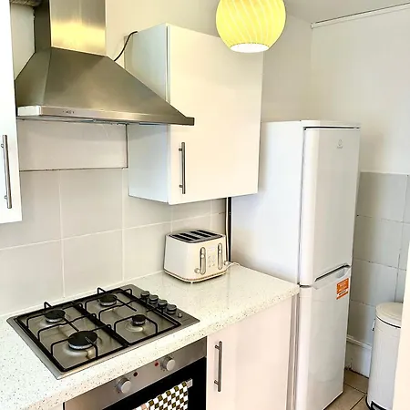 Luxe 4Br Retreat Apartment London Exterior photo